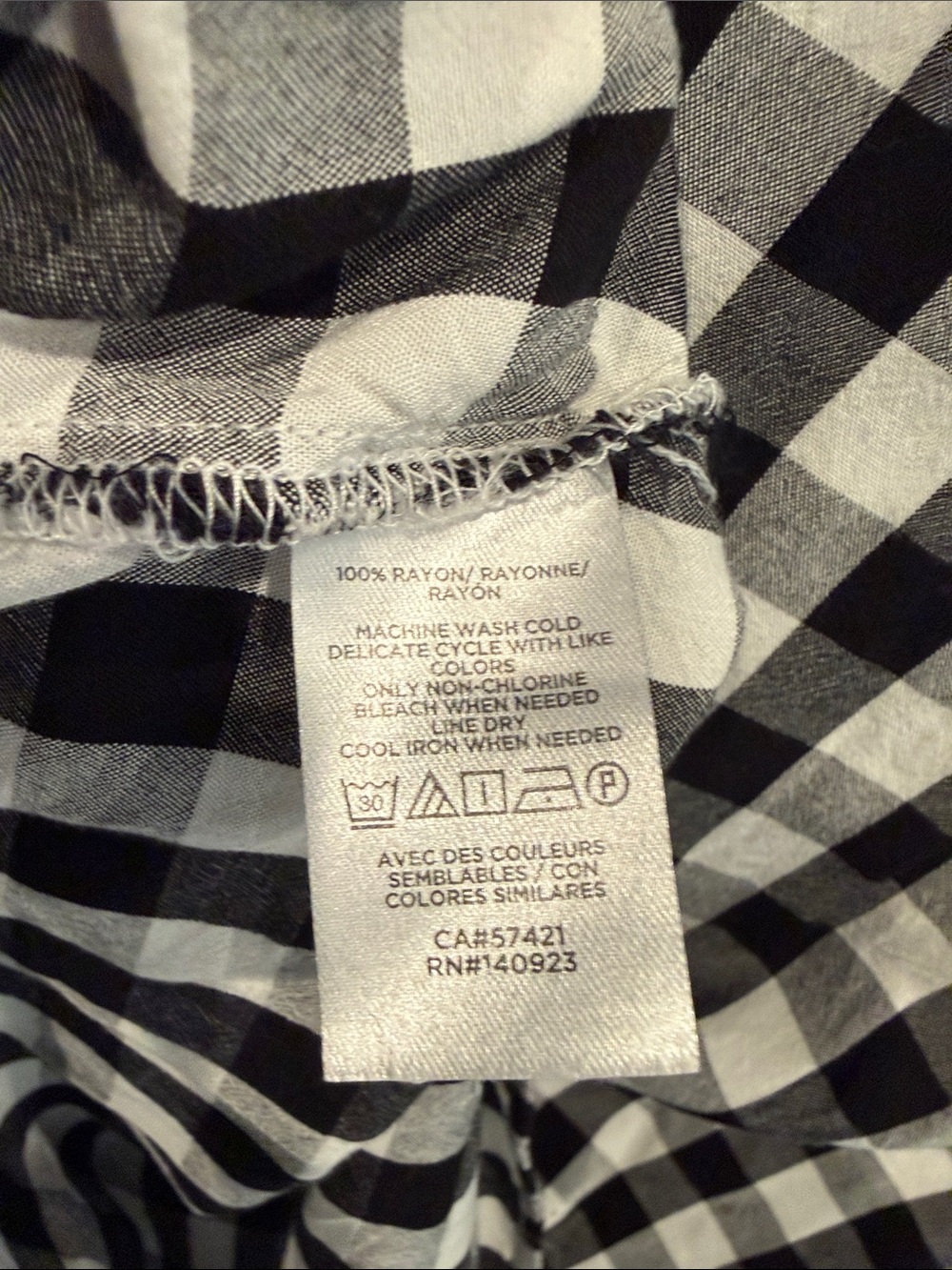 LOFT Black & White Gingham Sleeveless Top - Picture 6 of 6